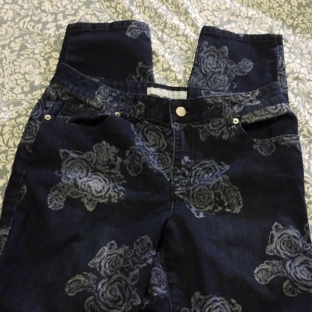 FINAL SALE 🛑Cato Size 10 Flower Print Jeans
